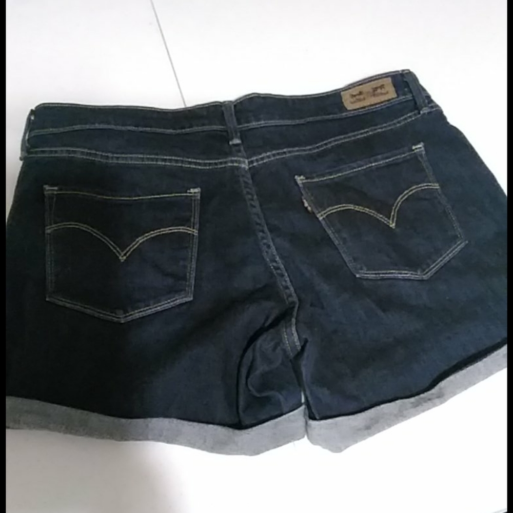 Levi shorts size 12